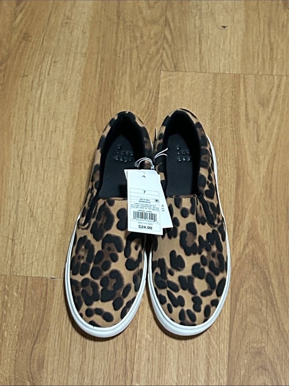 a new day Reese Memory Foam Leopard Print Slip-On Sneakers Size 7 NWT